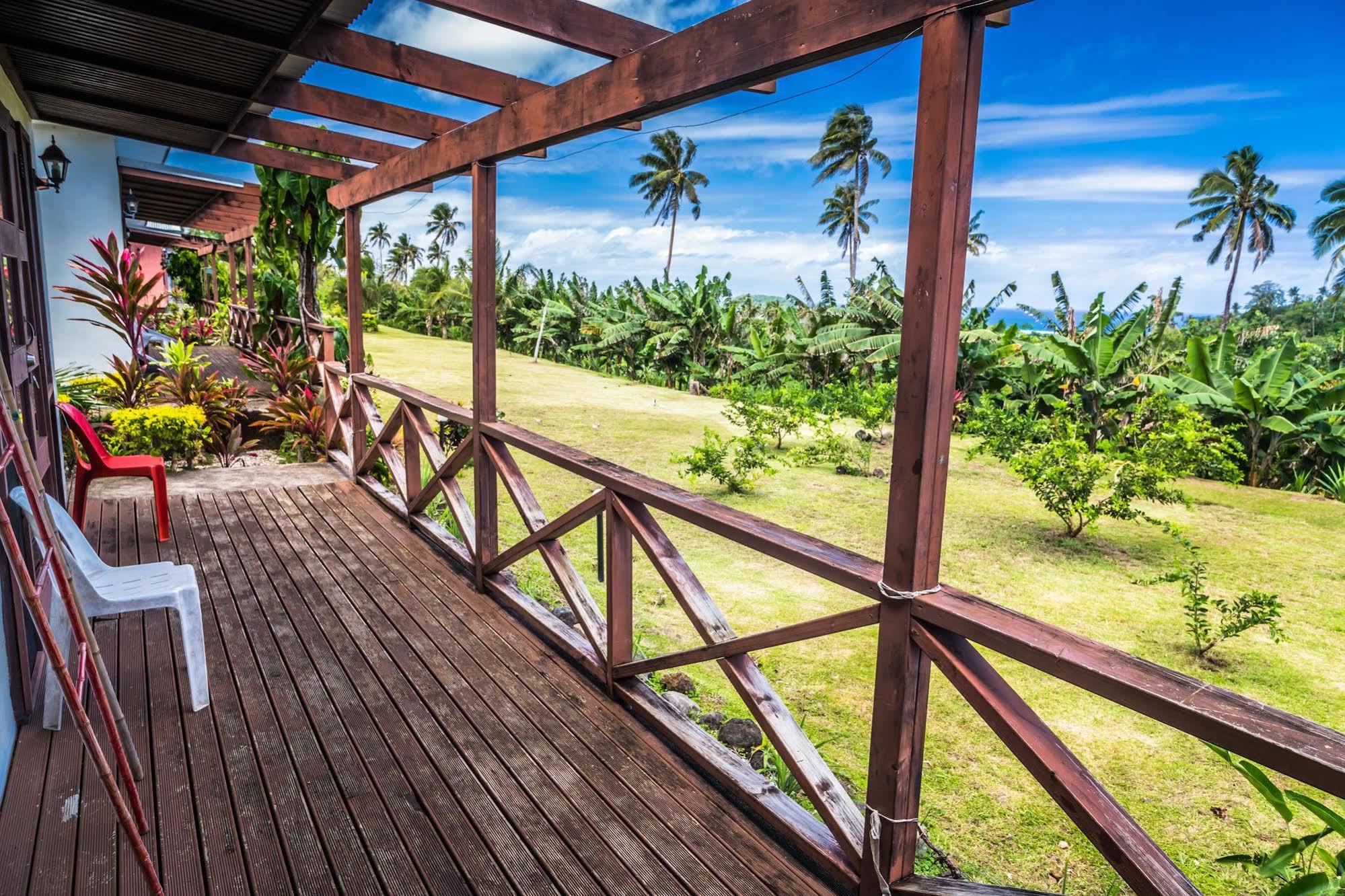 Taufua Beach Fales Lalomanu ภายนอก รูปภาพ