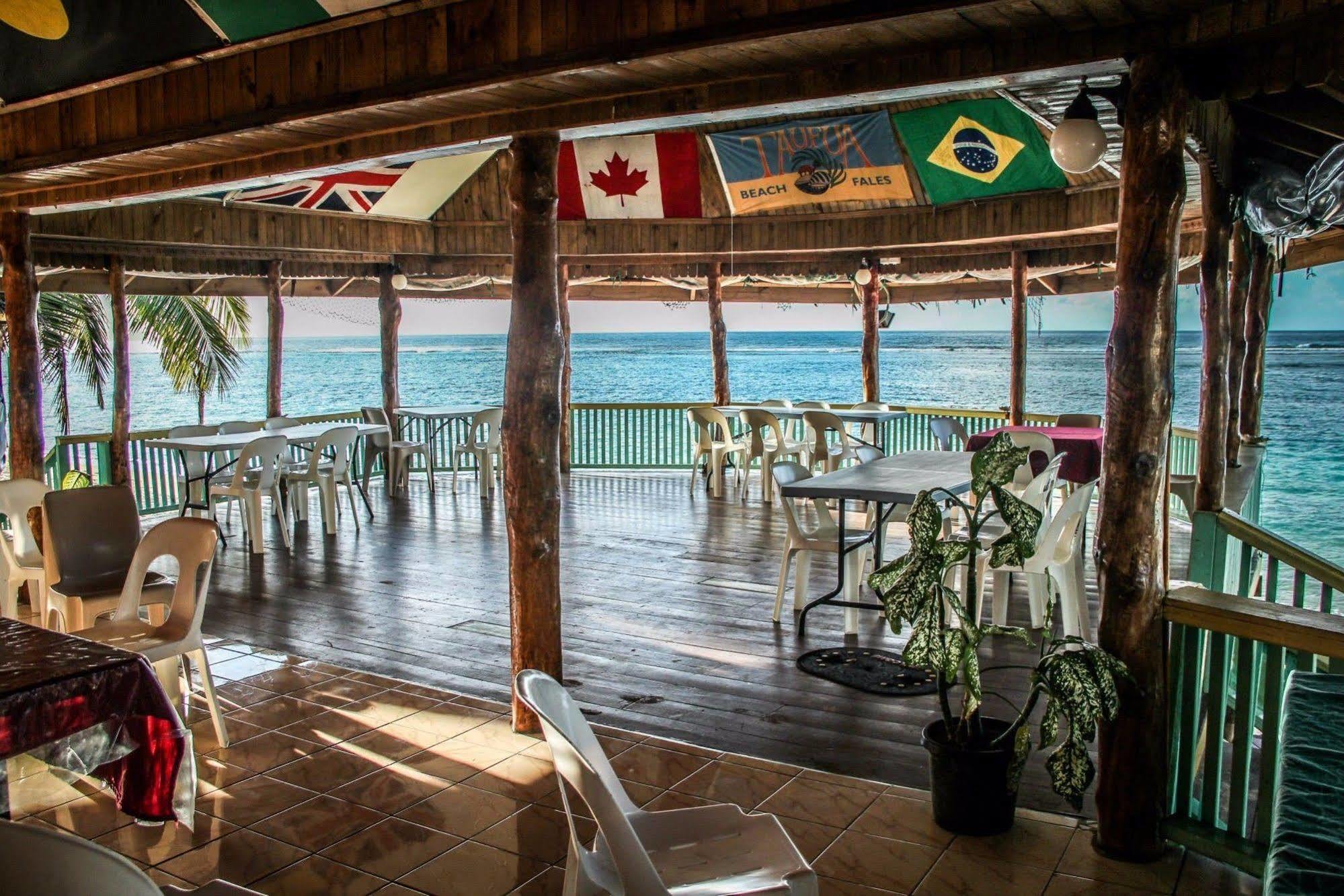 Taufua Beach Fales Lalomanu ภายนอก รูปภาพ